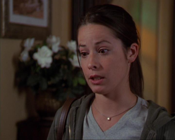 Charmed-Online_dot_net-3x03OnceUponATime0701.jpg Charmed-Online_dot_net-3x03OnceUponATime0701.jpg