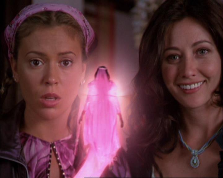 Charmed-Online_dot_net-3x03OnceUponATime0906.jpg Charmed-Online_dot_net-3x03OnceUponATime0906.jpg