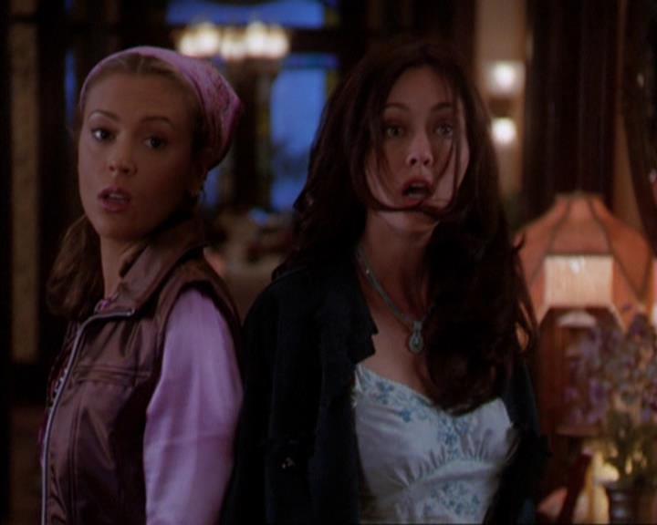 Charmed-Online_dot_net-3x03OnceUponATime1126.jpg Charmed-Online_dot_net-3x03OnceUponATime1126.jpg