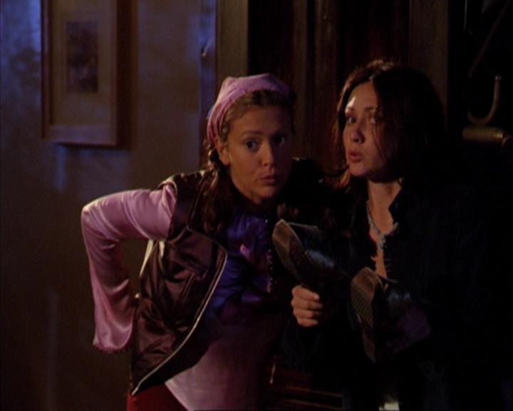 Charmed-Online_dot_net-3x03OnceUponATime1240.jpg