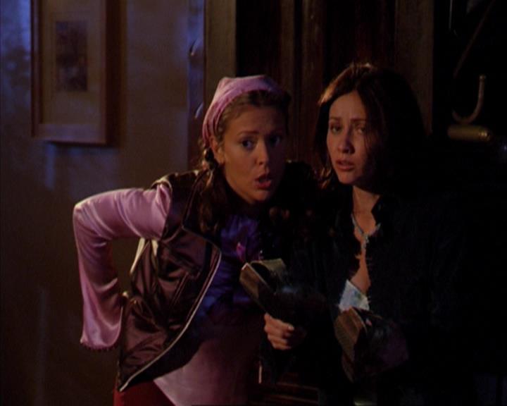Charmed-Online_dot_net-3x03OnceUponATime1241.jpg