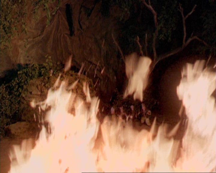 Charmed-Online_dot_net-3x03OnceUponATime1957.jpg Charmed-Online_dot_net-3x03OnceUponATime1957.jpg