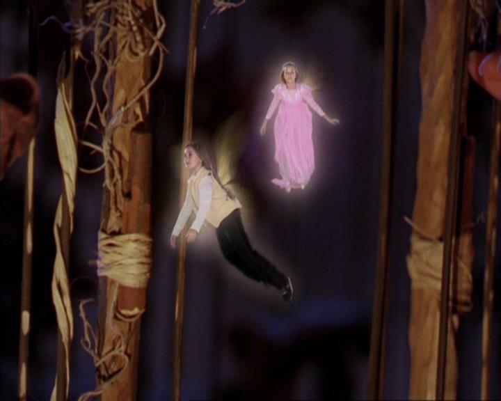 Charmed-Online_dot_net-3x03OnceUponATime1970.jpg Charmed-Online_dot_net-3x03OnceUponATime1970.jpg