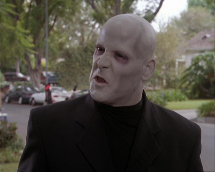 Charmed-Online_dot_net-3x04AllHalliwellsEve0151.jpg Charmed-Online_dot_net-3x04AllHalliwellsEve0151.jpg