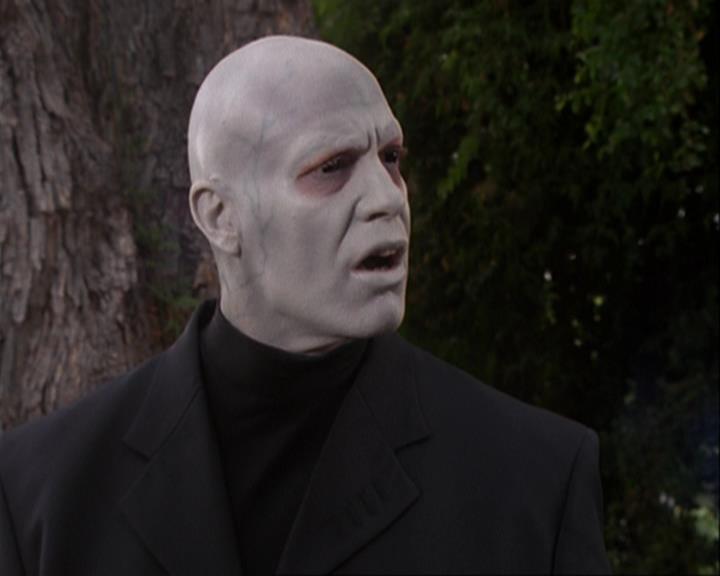 Charmed-Online_dot_net-3x04AllHalliwellsEve0163.jpg Charmed-Online_dot_net-3x04AllHalliwellsEve0163.jpg