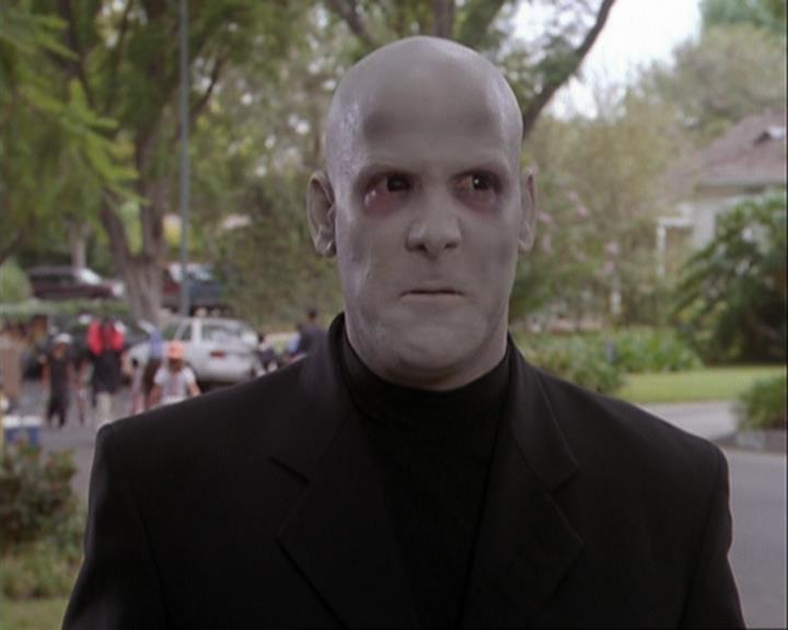 Charmed-Online_dot_net-3x04AllHalliwellsEve0182.jpg Charmed-Online_dot_net-3x04AllHalliwellsEve0182.jpg