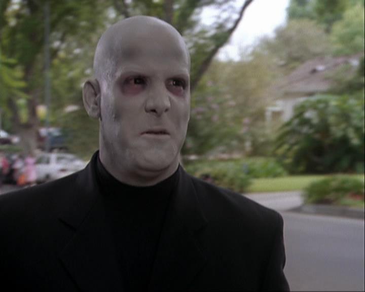 Charmed-Online_dot_net-3x04AllHalliwellsEve0193.jpg Charmed-Online_dot_net-3x04AllHalliwellsEve0193.jpg