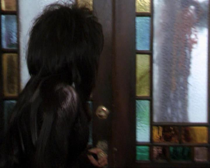 Charmed-Online_dot_net-3x04AllHalliwellsEve0212.jpg Charmed-Online_dot_net-3x04AllHalliwellsEve0212.jpg