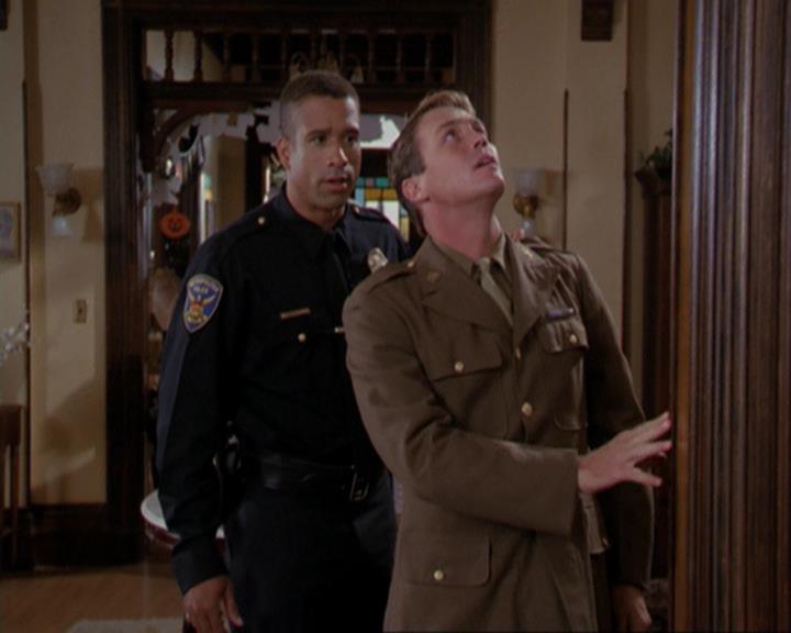 Charmed-Online_dot_net-3x04AllHalliwellsEve0551.jpg Charmed-Online_dot_net-3x04AllHalliwellsEve0551.jpg