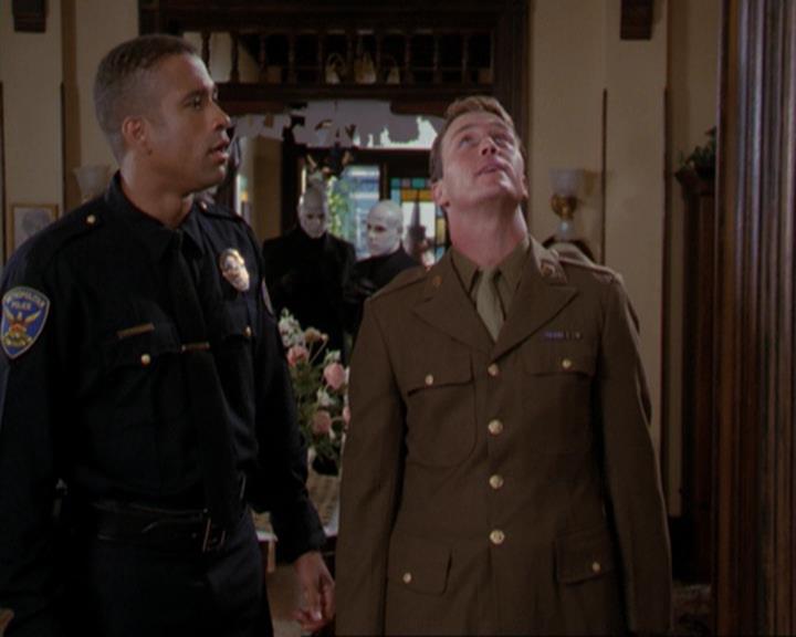 Charmed-Online_dot_net-3x04AllHalliwellsEve0565.jpg Charmed-Online_dot_net-3x04AllHalliwellsEve0565.jpg