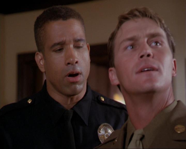 Charmed-Online_dot_net-3x04AllHalliwellsEve0567.jpg Charmed-Online_dot_net-3x04AllHalliwellsEve0567.jpg