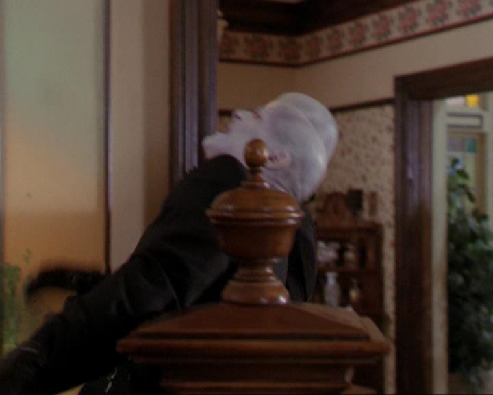 Charmed-Online_dot_net-3x04AllHalliwellsEve0603.jpg Charmed-Online_dot_net-3x04AllHalliwellsEve0603.jpg