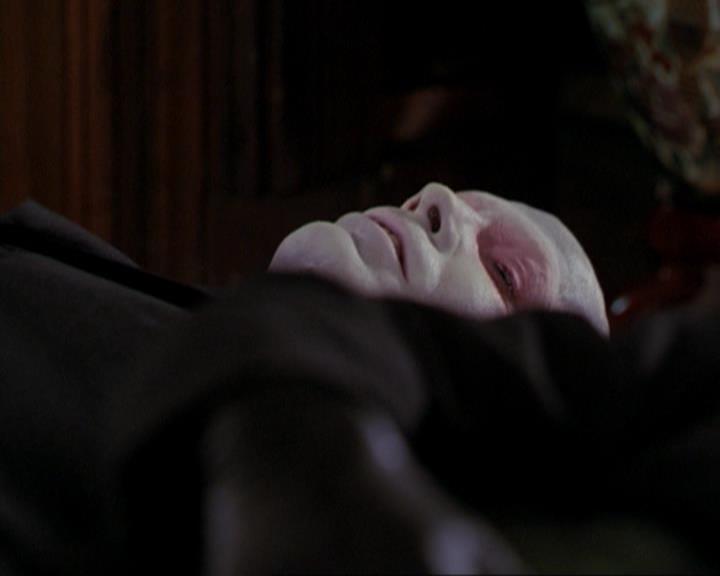 Charmed-Online_dot_net-3x04AllHalliwellsEve0610.jpg Charmed-Online_dot_net-3x04AllHalliwellsEve0610.jpg