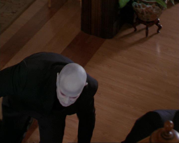 Charmed-Online_dot_net-3x04AllHalliwellsEve0626.jpg Charmed-Online_dot_net-3x04AllHalliwellsEve0626.jpg