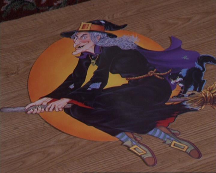 Charmed-Online_dot_net-3x04AllHalliwellsEve0628.jpg Charmed-Online_dot_net-3x04AllHalliwellsEve0628.jpg