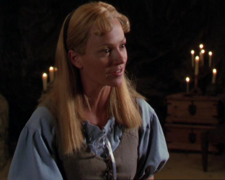 Charmed-Online_dot_net-3x04AllHalliwellsEve0663.jpg Charmed-Online_dot_net-3x04AllHalliwellsEve0663.jpg