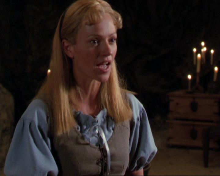 Charmed-Online_dot_net-3x04AllHalliwellsEve0668.jpg Charmed-Online_dot_net-3x04AllHalliwellsEve0668.jpg