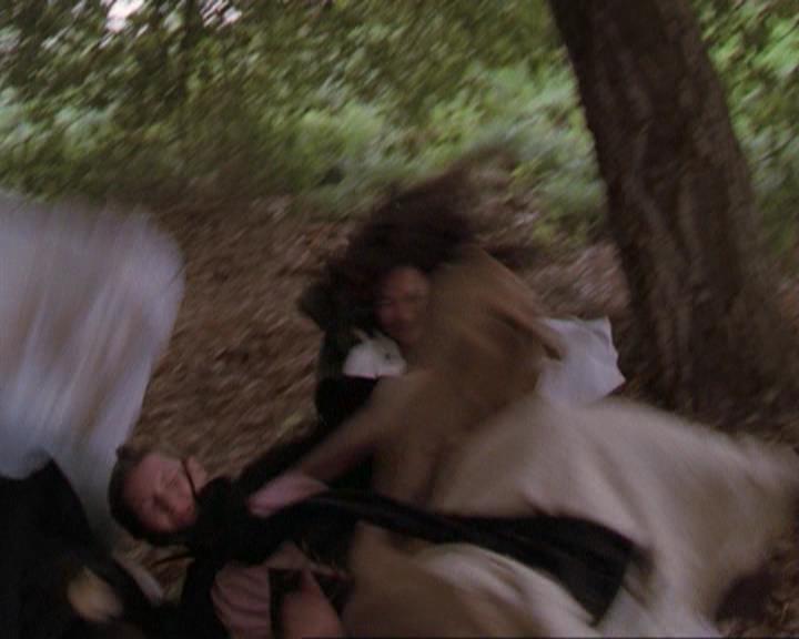 Charmed-Online_dot_net-3x04AllHalliwellsEve0851.jpg Charmed-Online_dot_net-3x04AllHalliwellsEve0851.jpg