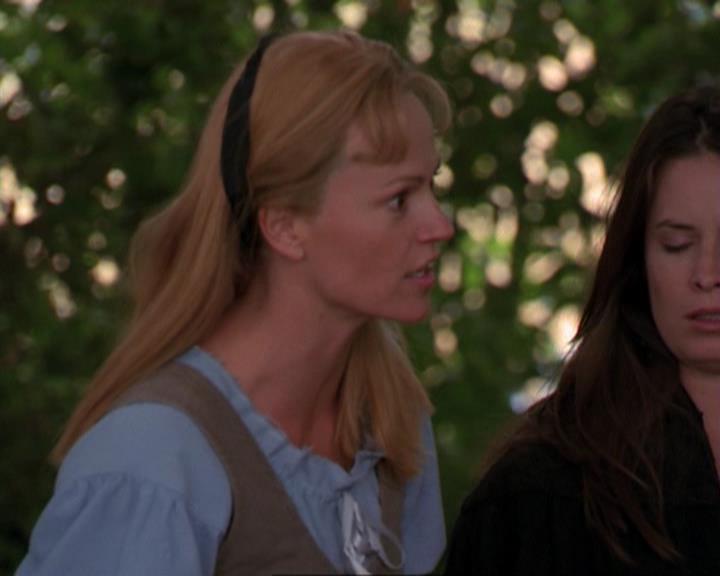 Charmed-Online_dot_net-3x04AllHalliwellsEve0866.jpg