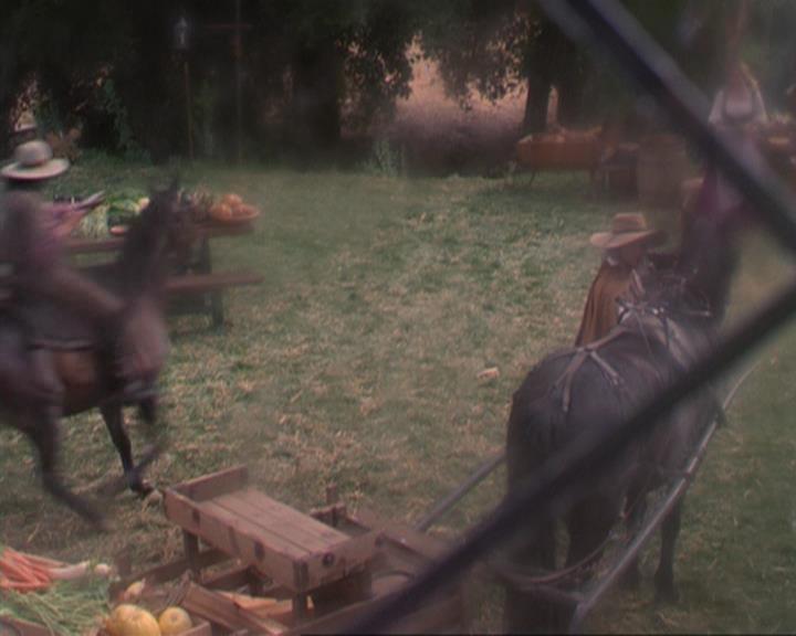 Charmed-Online_dot_net-3x04AllHalliwellsEve0887.jpg Charmed-Online_dot_net-3x04AllHalliwellsEve0887.jpg