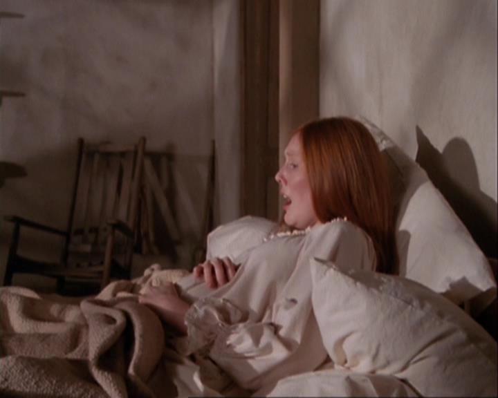 Charmed-Online_dot_net-3x04AllHalliwellsEve0926.jpg Charmed-Online_dot_net-3x04AllHalliwellsEve0926.jpg