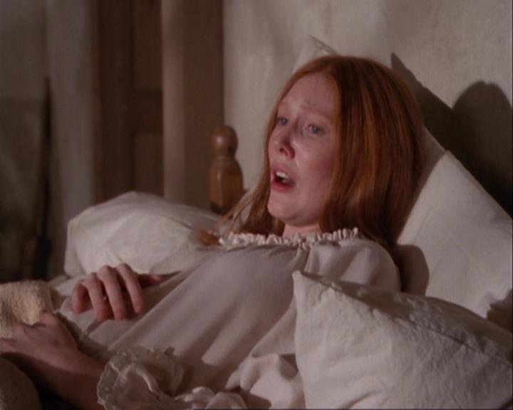 Charmed-Online_dot_net-3x04AllHalliwellsEve0930.jpg Charmed-Online_dot_net-3x04AllHalliwellsEve0930.jpg