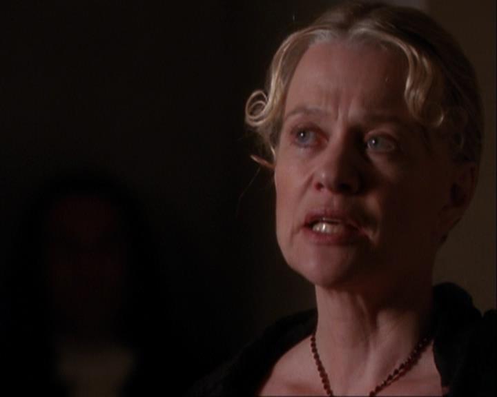 Charmed-Online_dot_net-3x04AllHalliwellsEve0941.jpg Charmed-Online_dot_net-3x04AllHalliwellsEve0941.jpg