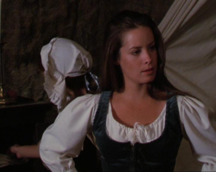 Charmed-Online_dot_net-3x04AllHalliwellsEve0982.jpg
