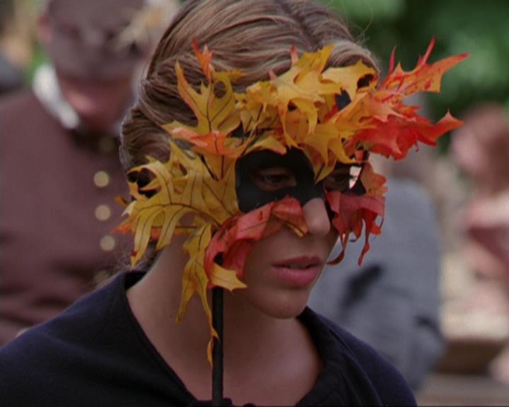 Charmed-Online_dot_net-3x04AllHalliwellsEve1461.jpg