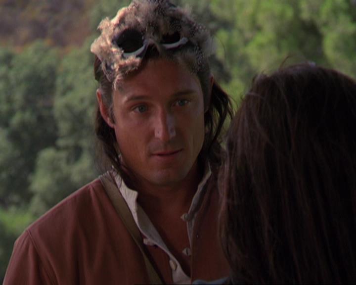 Charmed-Online_dot_net-3x04AllHalliwellsEve1616.jpg Charmed-Online_dot_net-3x04AllHalliwellsEve1616.jpg