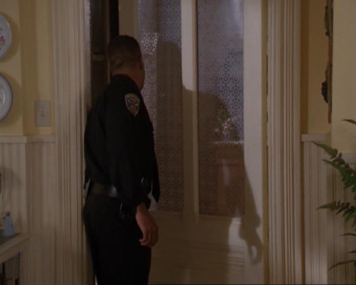 Charmed-Online_dot_net-3x04AllHalliwellsEve1704.jpg Charmed-Online_dot_net-3x04AllHalliwellsEve1704.jpg