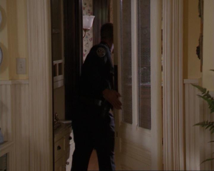 Charmed-Online_dot_net-3x04AllHalliwellsEve1705.jpg Charmed-Online_dot_net-3x04AllHalliwellsEve1705.jpg