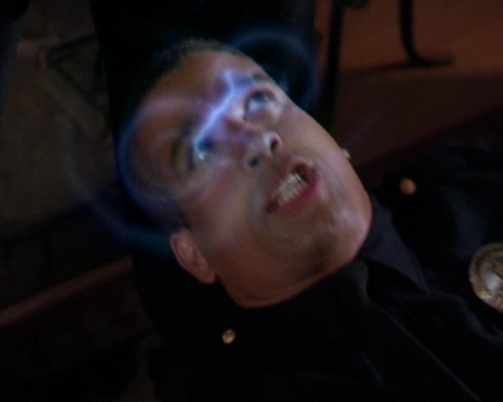 Charmed-Online_dot_net-3x04AllHalliwellsEve1736.jpg Charmed-Online_dot_net-3x04AllHalliwellsEve1736.jpg