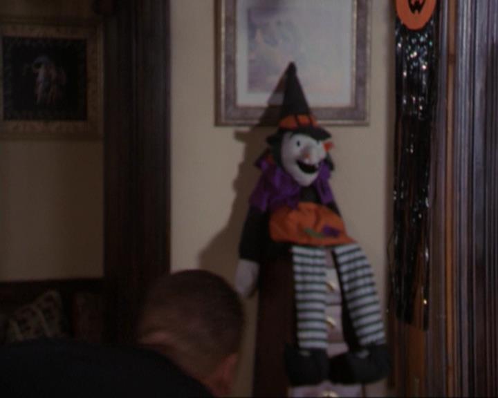 Charmed-Online_dot_net-3x04AllHalliwellsEve1745.jpg Charmed-Online_dot_net-3x04AllHalliwellsEve1745.jpg