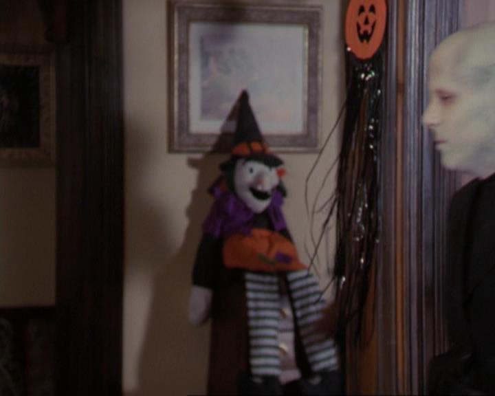 Charmed-Online_dot_net-3x04AllHalliwellsEve1746.jpg Charmed-Online_dot_net-3x04AllHalliwellsEve1746.jpg