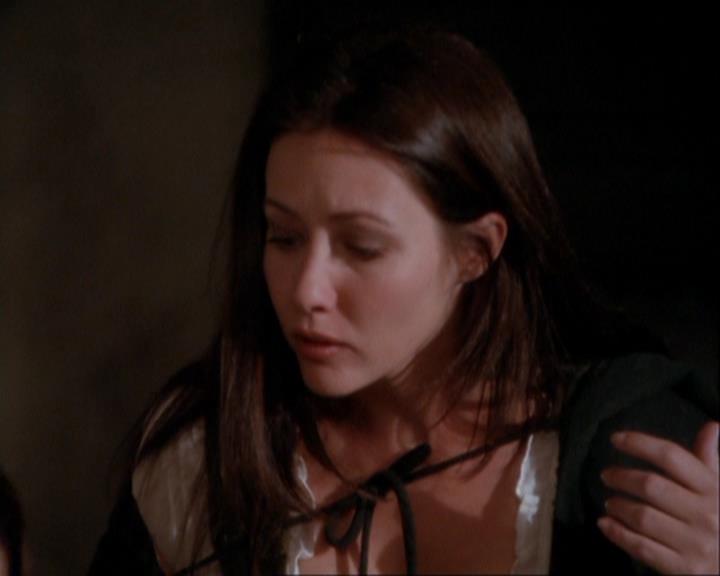 Charmed-Online_dot_net-3x04AllHalliwellsEve1867.jpg