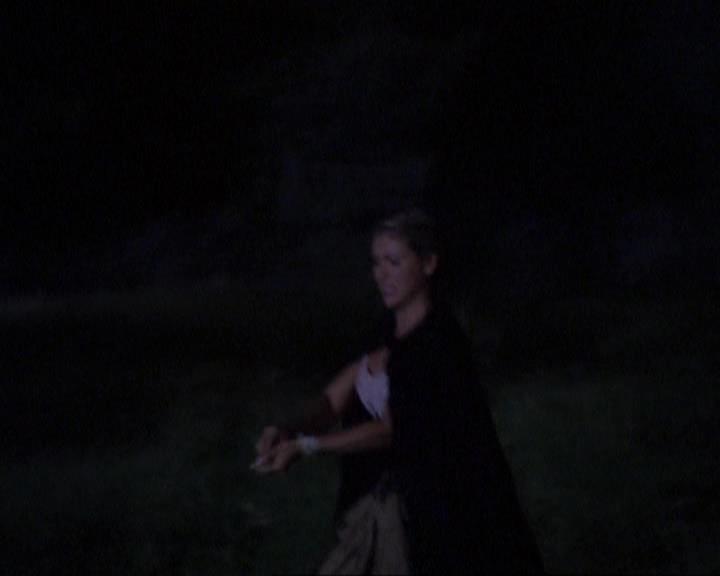 Charmed-Online_dot_net-3x04AllHalliwellsEve1976.jpg Charmed-Online_dot_net-3x04AllHalliwellsEve1976.jpg