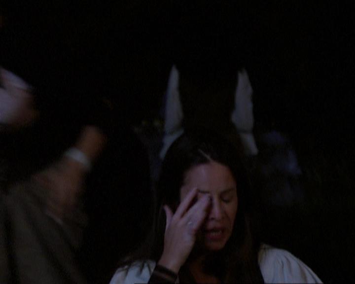 Charmed-Online_dot_net-3x04AllHalliwellsEve1986.jpg Charmed-Online_dot_net-3x04AllHalliwellsEve1986.jpg