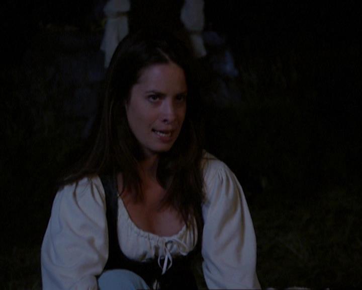 Charmed-Online_dot_net-3x04AllHalliwellsEve1993.jpg Charmed-Online_dot_net-3x04AllHalliwellsEve1993.jpg