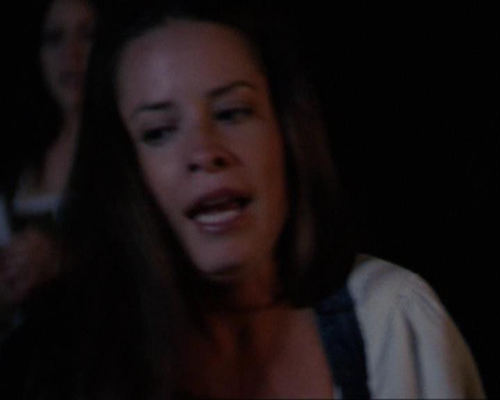 Charmed-Online_dot_net-3x04AllHalliwellsEve2053.jpg