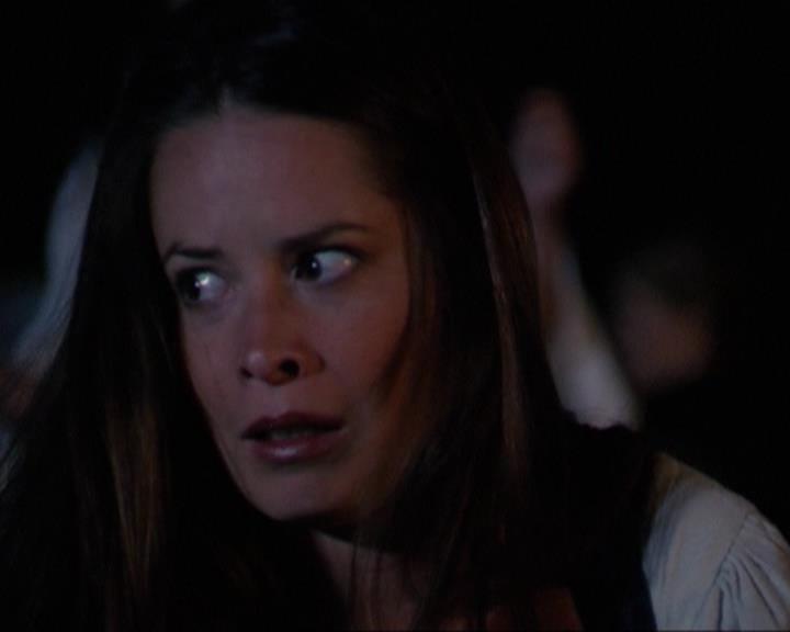 Charmed-Online_dot_net-3x04AllHalliwellsEve2063.jpg Charmed-Online_dot_net-3x04AllHalliwellsEve2063.jpg