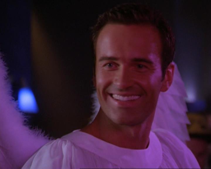 Charmed-Online_dot_net-3x04AllHalliwellsEve2440.jpg Charmed-Online_dot_net-3x04AllHalliwellsEve2440.jpg