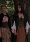 Charmed-Online_dot_net-3x04AllHalliwellsEve0813.jpg