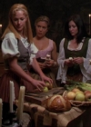 Charmed-Online_dot_net-3x04AllHalliwellsEve1239.jpg