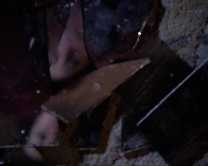 Charmed-Online-dot-net_305SightUnseen0195.jpg Charmed-Online-dot-net_305SightUnseen0195.jpg