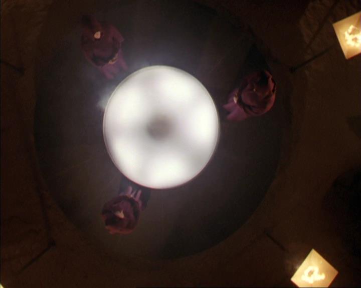 Charmed-Online-dot-net_305SightUnseen0466.jpg Charmed-Online-dot-net_305SightUnseen0466.jpg