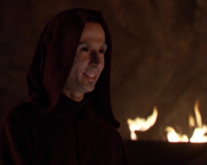 Charmed-Online-dot-net_305SightUnseen0513.jpg Charmed-Online-dot-net_305SightUnseen0513.jpg