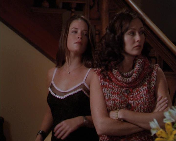 Charmed-Online-dot-net_305SightUnseen0661.jpg Charmed-Online-dot-net_305SightUnseen0661.jpg