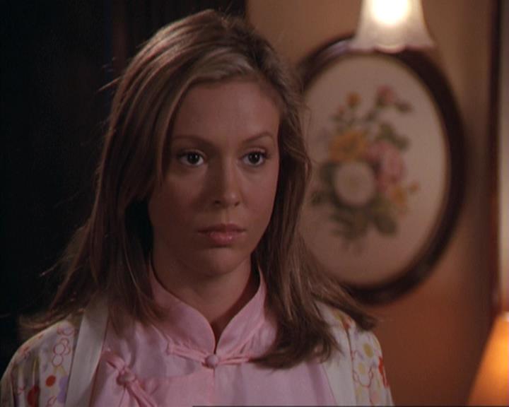 Charmed-Online-dot-net_305SightUnseen0709.jpg Charmed-Online-dot-net_305SightUnseen0709.jpg