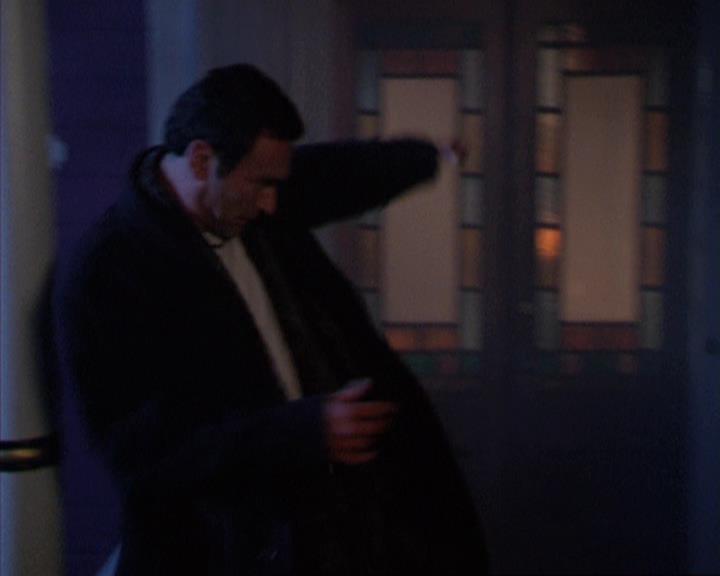 Charmed-Online-dot-net_305SightUnseen0733.jpg Charmed-Online-dot-net_305SightUnseen0733.jpg